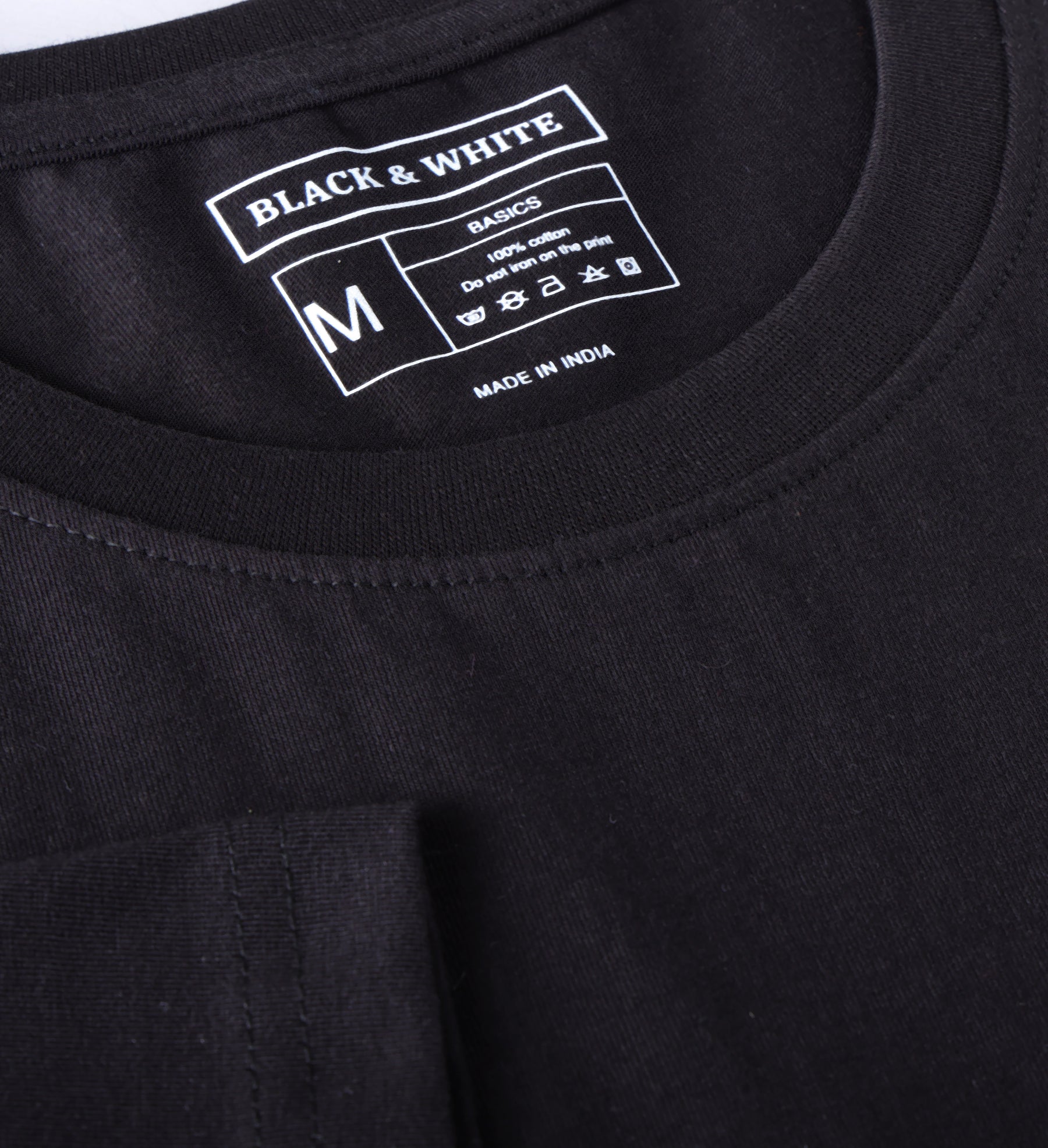 SJ round neck black