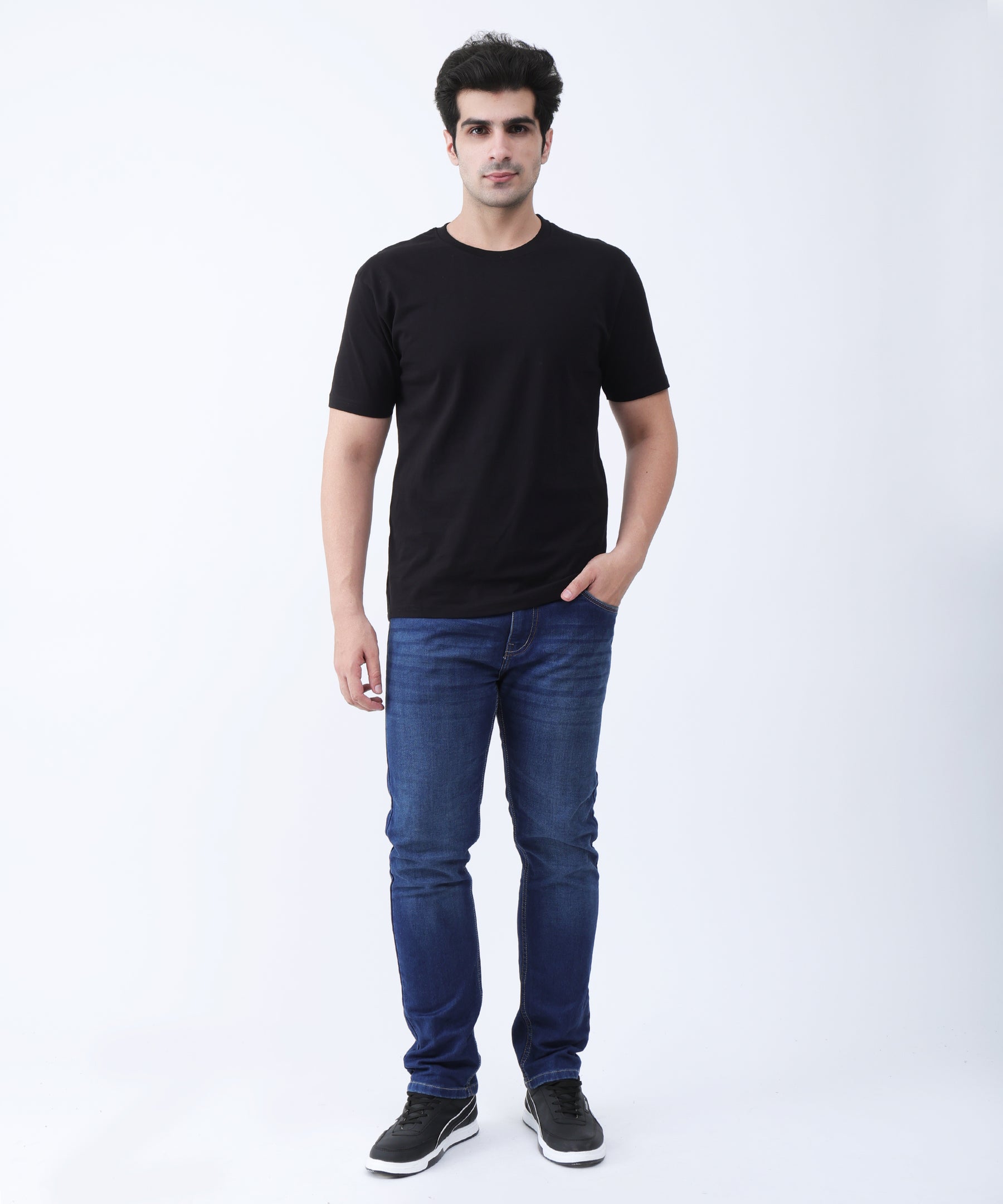 SJ round neck black